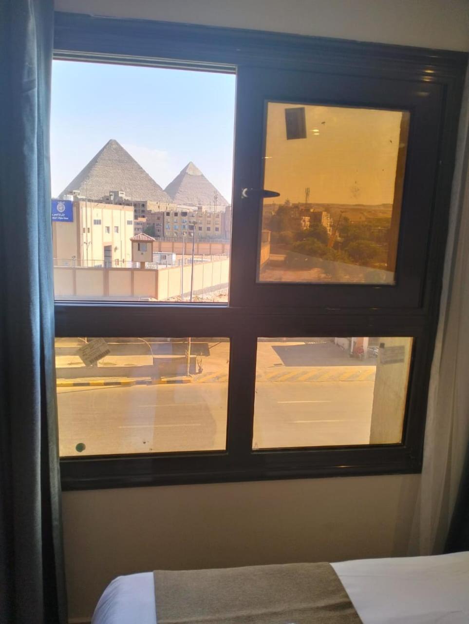 Pyramid Front Hotel Al Kawm al Akhdar Exterior foto
